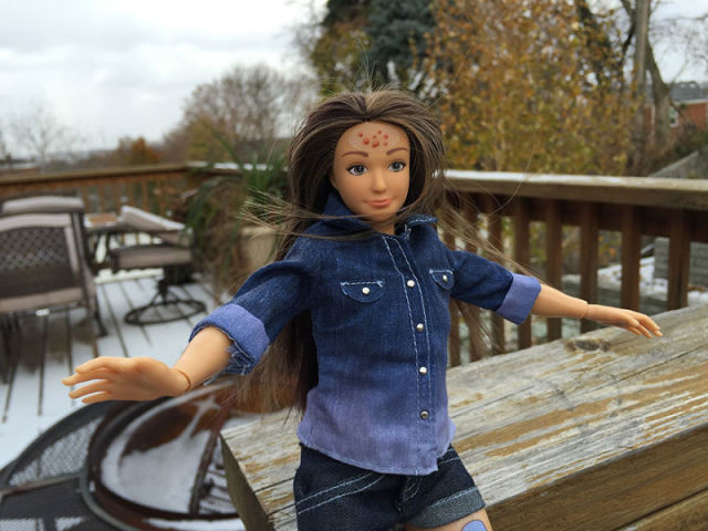 Découvrez la "Barbie normale" de 19 ans : enfin une poupée aux bonnes proportions, qui peut avoir de l'acné, des vergetures ou des tatouages 6