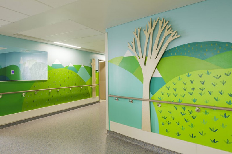 A LONDRES : 15 artistes font de l'hôpital pour enfants un endroit coloré et  confortable
